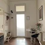Cozy With Secret Garden リュブリャナ