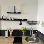 Cozy With Secret Garden شقة *